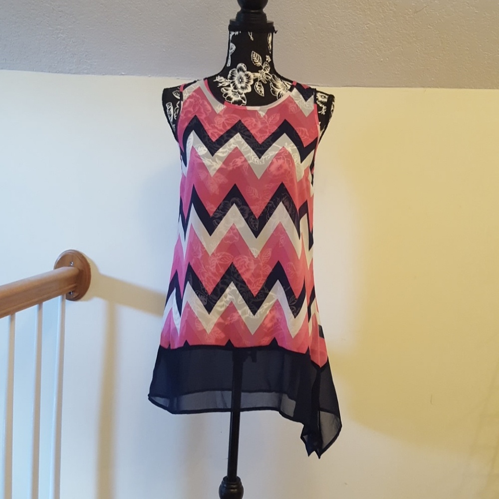 🎁Tacera Chevron Pattern Pink, White & Indigo Top